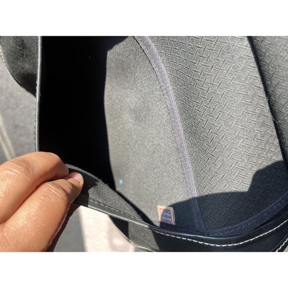 Black Dooney and‎ Bourke Vintage Canvad Leather Crossbody Black Bag - Picture 5 of 10